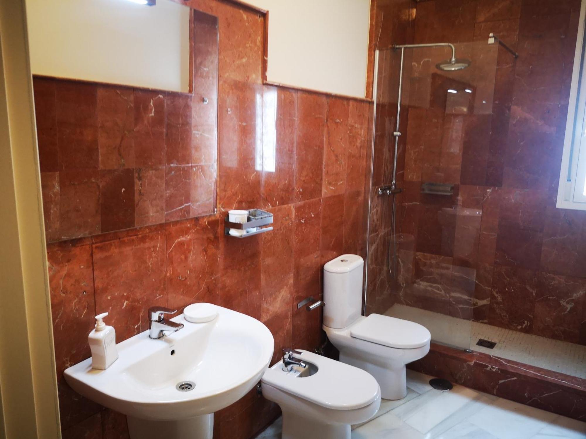 Charming Bright Apartment With Balconies On Cuesta Del Rosario Seville Exterior photo